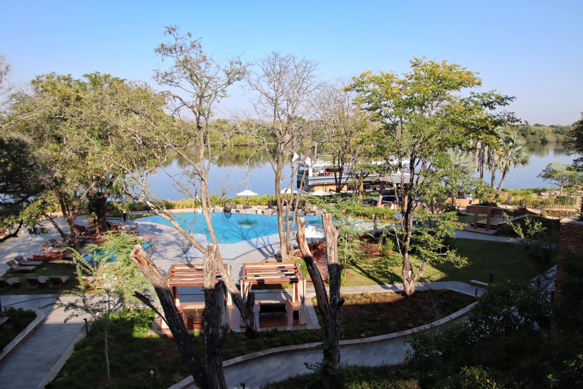 mẫu resort mini