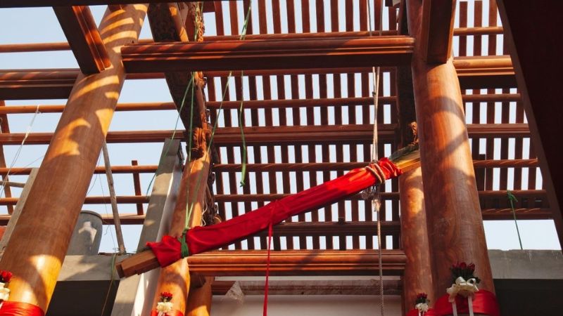 văn khấn cất nóc nhà mượn tuổi