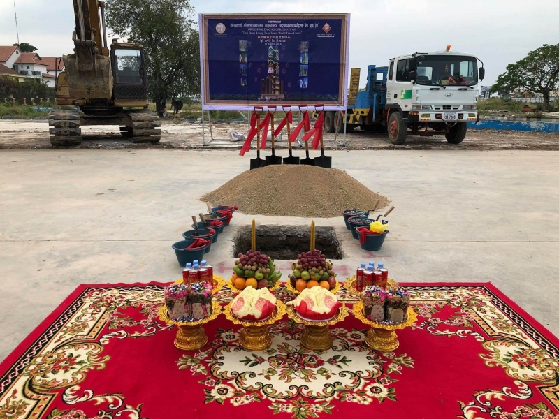 Gác đòn dông là gì? Mẫu văn khấn và bài cúng gác đòn dông chuẩn 2025 3 cúng gác đòn đông nhà