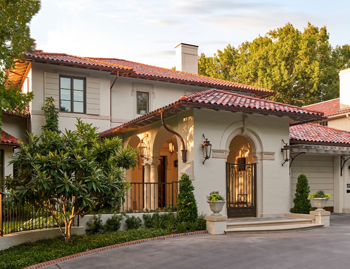 Nhà ống phong cách Địa Trung Hải: Mẫu thiết kế đẹp 2025 16 Nhà ống phong cách Địa Trung Hải