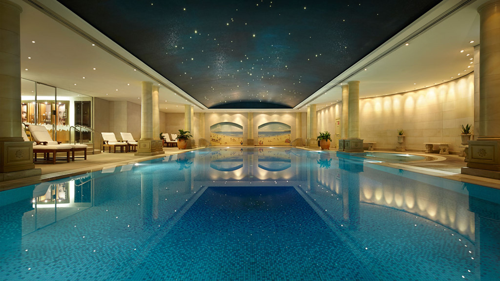 Thiết kế biệt thự có hồ bơi: 50+ mẫu hiện đại, nhà vườn & mini đẹp mê ly 17 biệt thự bể bơi trong nhà