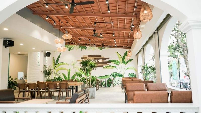 Thiết kế quán cafe theo diện tích và phong cách đẹp nhất 2026 17 mẫu quán cà phê vườn đẹp