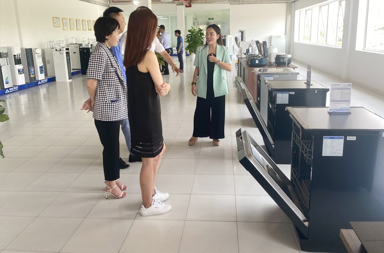 Thiết kế showroom điện máy: Nguyên tắc, mẫu đẹp & báo giá 2026 15 thiết kế showroom điện máy