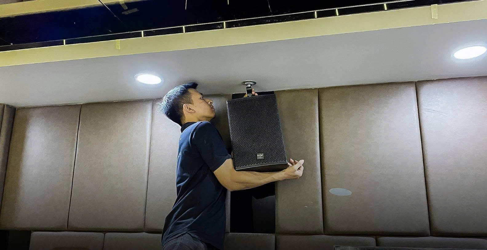 thiết kế phòng karaoke gia đình