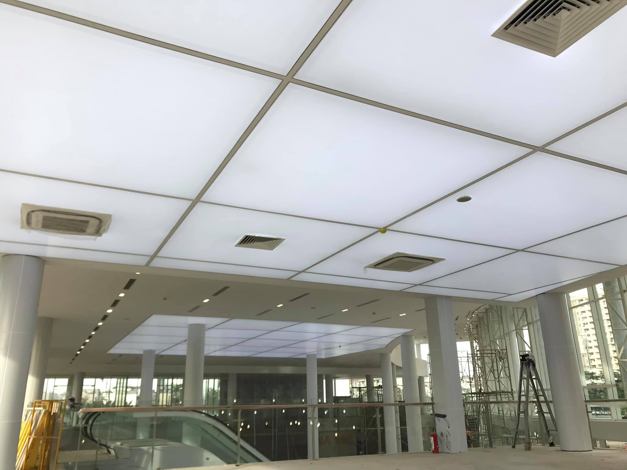 cấu tạo trần xuyên sáng