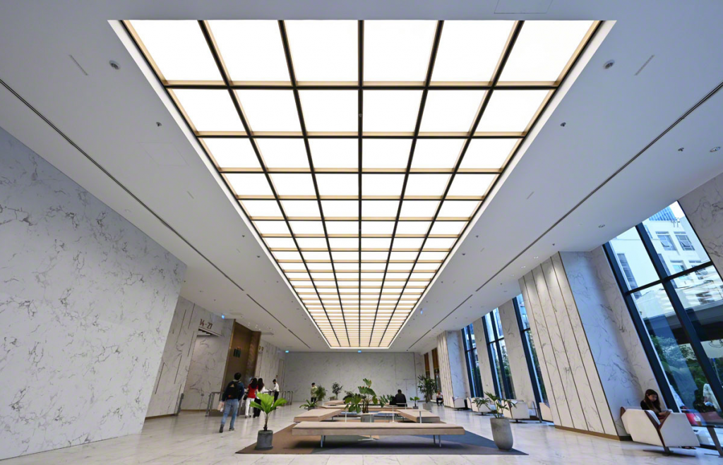 trần mica xuyên sáng